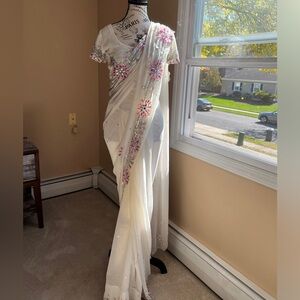 Beautiful Ivory and Pink detailed Saree